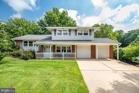 104 St Regis Dr, Newark, DE 19711