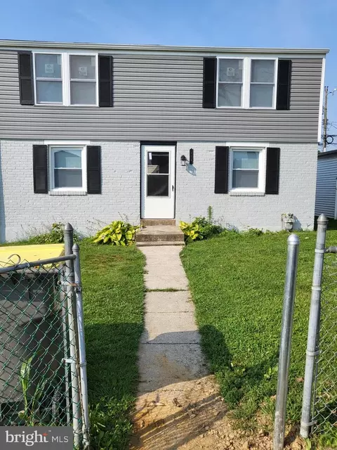 114 Delaware Dr, New Castle, DE 19720