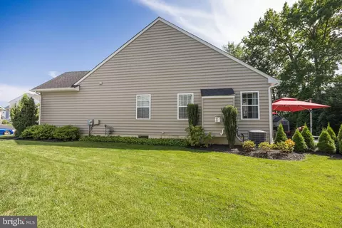 429 Bergenia Loop, Bear, DE 19701 photo 7