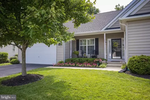 429 Bergenia Loop, Bear, DE 19701 photo 5