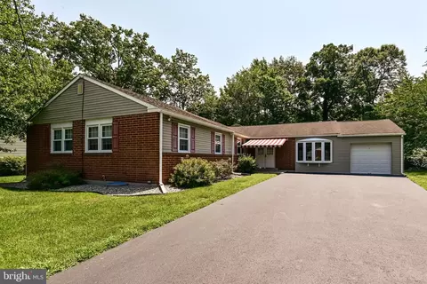 2532 Dartmouth Woods Rd, Wilmington, DE 19810