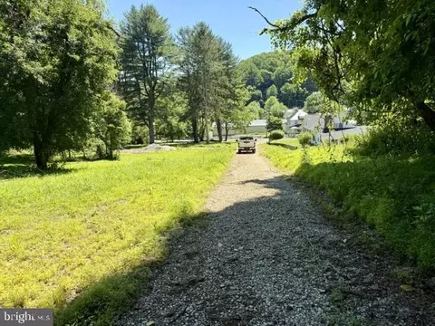 1075 Yorklyn Rd, Hockessin, DE 19707