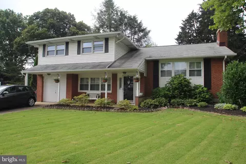 2800 Highlands Ln, Wilmington, DE 19808