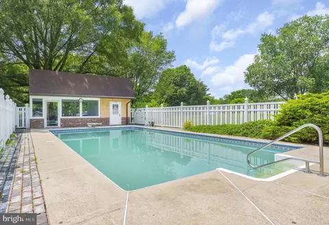 14 Lauren Dr, Bear, DE 19701