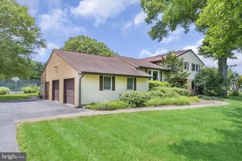14 Lauren Dr, Bear, DE 19701 photo 5