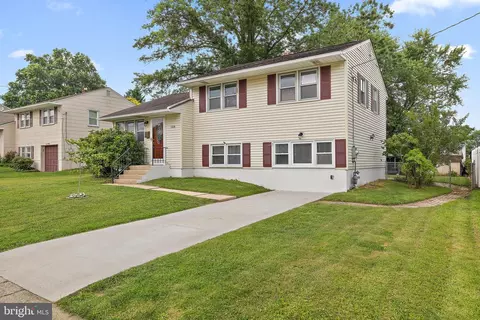 1320 Kenwood Rd, Wilmington, DE 19805
