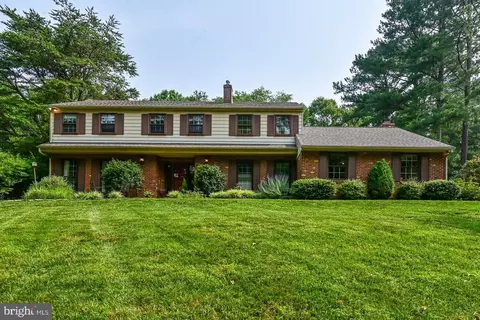 20 Carriage Ln, Newark, DE 19711