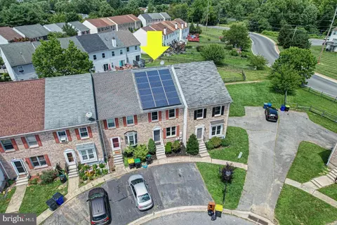 230 Bell Ringer Ct, Newark, DE 19702