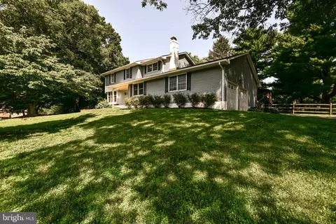 8 Canter Cir, Newark, DE 19711 photo 6