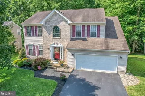 40 Deerborne Trl, Newark, DE 19702