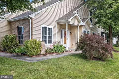 235 Gladstone Way, Bear, DE 19701 photo 2
