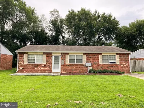 19 Bach Dr, Newark, DE 19702