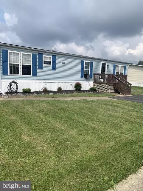 47 Mark Ct, Bear, DE 19701