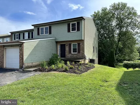 4928 Hogan Dr, Wilmington, DE 19808