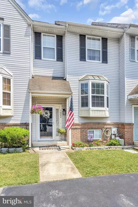 1004 San Remo Ct, Bear, DE 19701 photo 2
