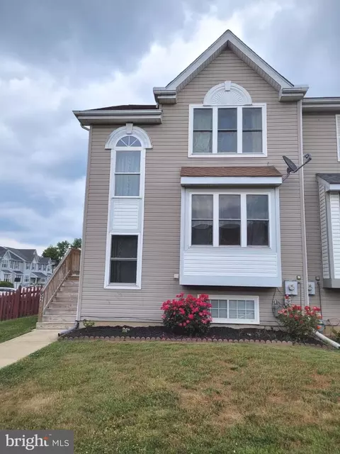 52 Auckland Dr, Newark, DE 19702