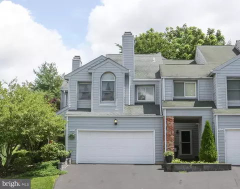 606 Brill Ct, Newark, DE 19711