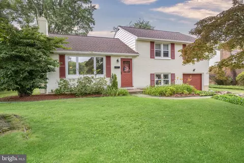 1202 Winstead Rd, Wilmington, DE 19803