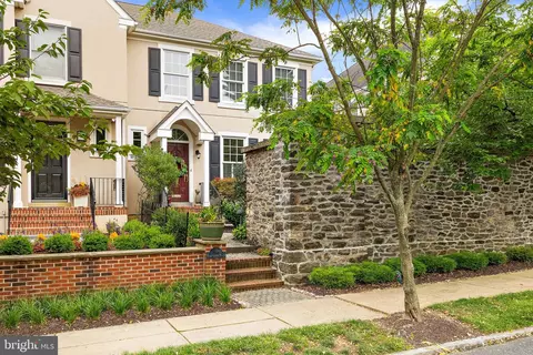 2004 N Bancroft Pkwy, Wilmington, DE 19806