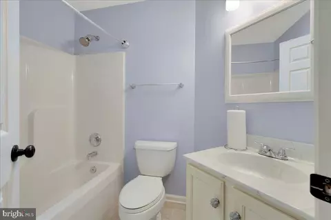 258 E Flagstone Dr, Newark, DE 19702 photo 23