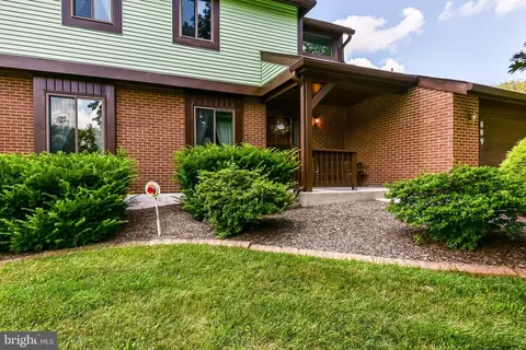 809 Bezel Rd, Wilmington, DE 19803