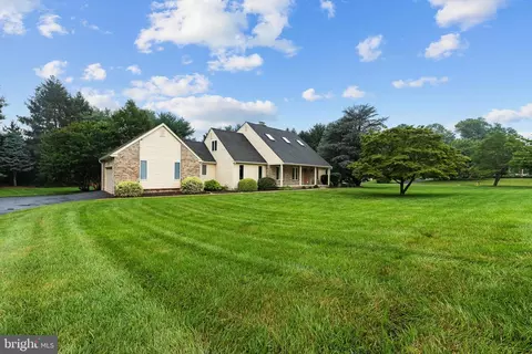 1 Mccormick Dr, Hockessin, DE 19707