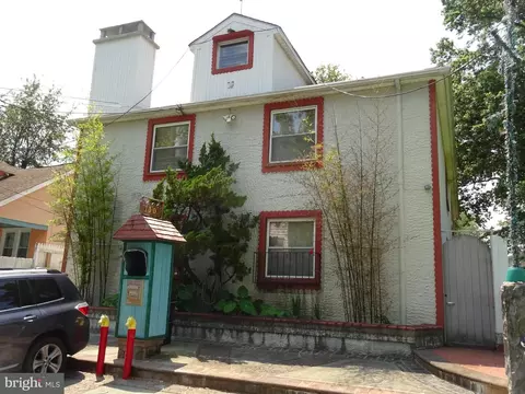 110 E Fortieth St, Wilmington, DE 19802