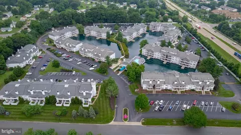 2109 Waters Edge Dr, Newark, DE 19702