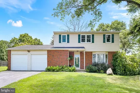 563 Cabot Dr, Hockessin, DE 19707