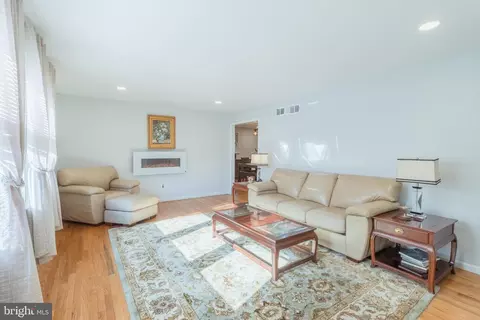 504 Windsor Dr, Newark, DE 19711 photo 6