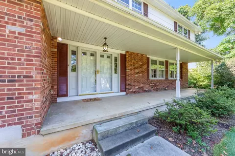 29 Blue Jay Dr, Newark, DE 19713 photo 4