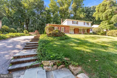 29 Blue Jay Dr, Newark, DE 19713 photo 3