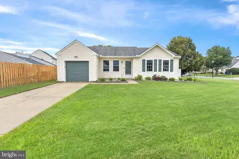 7 Dasher Ave, Bear, DE 19701