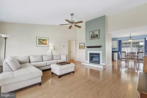 7 Dasher Ave, Bear, DE 19701 photo 4
