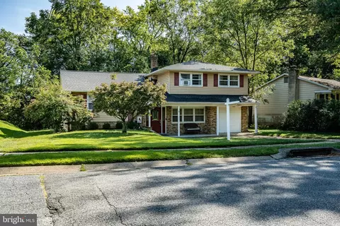 5 Quarry Ln, Newark, DE 19711