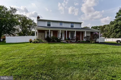 226 Gordy Pl, New Castle, DE 19720