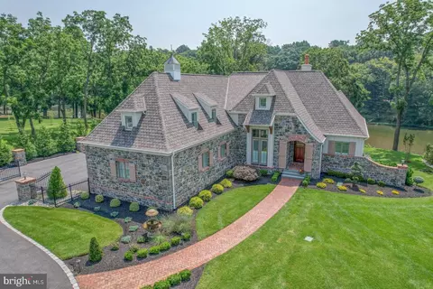 224 Bohemia Mill Pond Dr, Middletown, DE 19709