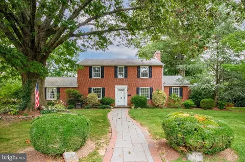 407 Crest Rd, Wilmington, DE 19803