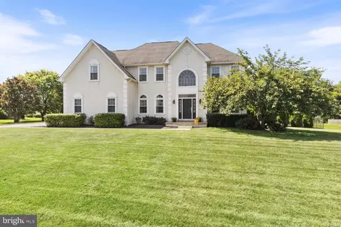 107 Sweethollow Dr, Bear, DE 19701 photo 3