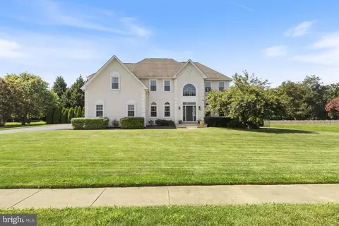 107 Sweethollow Dr, Bear, DE 19701 photo 2