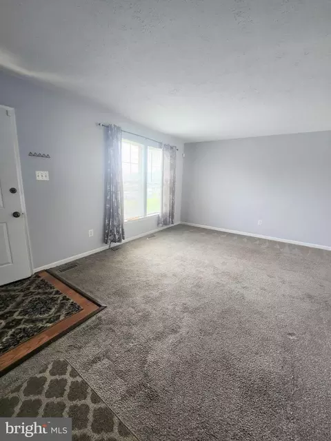 202 Romney Blvd, Newark, DE 19702 photo 4