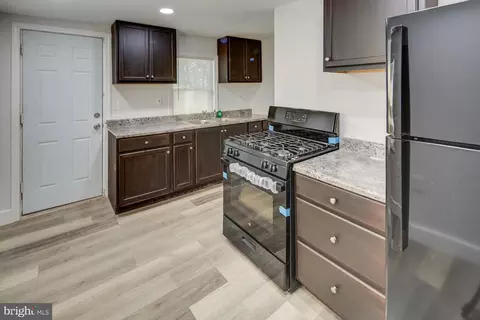 1126 W 3rd St, Wilmington, DE 19805