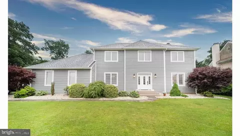 22 Marker Dr, Wilmington, DE 19810