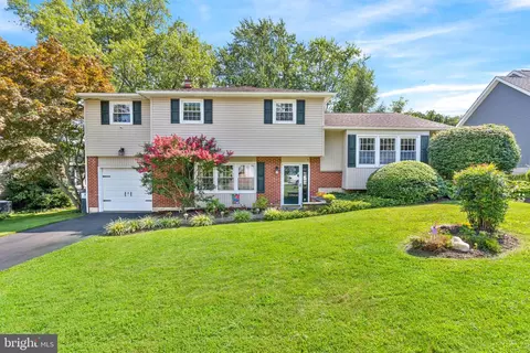 2652 Abington Rd, Wilmington, DE 19810
