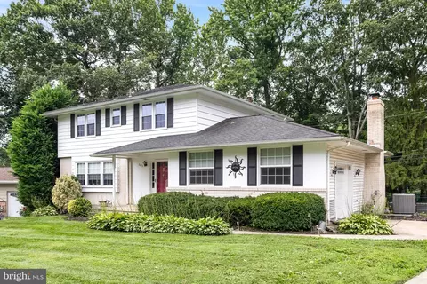 2623 Majestic Dr, Wilmington, DE 19810