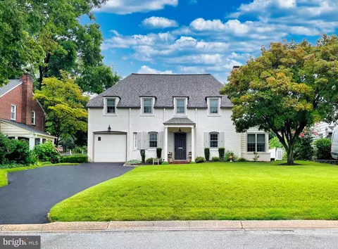 121 Sunset Dr, Wilmington, DE 19809