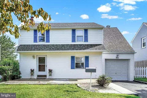102 Garfield Ave, New Castle, DE 19720