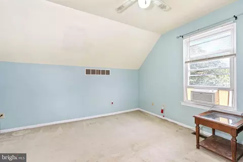 137 Diminish Dr, Newark, DE 19713 photo 16