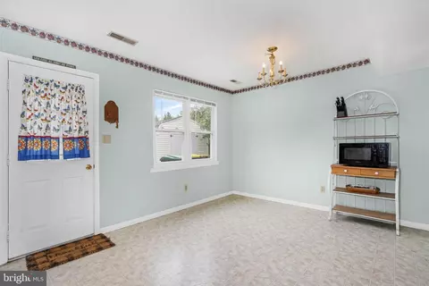 137 Diminish Dr, Newark, DE 19713 photo 12