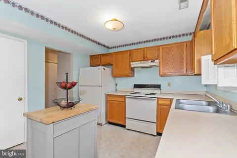 137 Diminish Dr, Newark, DE 19713 photo 10